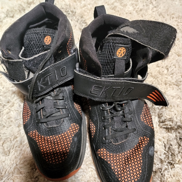 Ektio Brand Basketball/Athletic shoes.  $100 /pair. - Picture 4 of 8